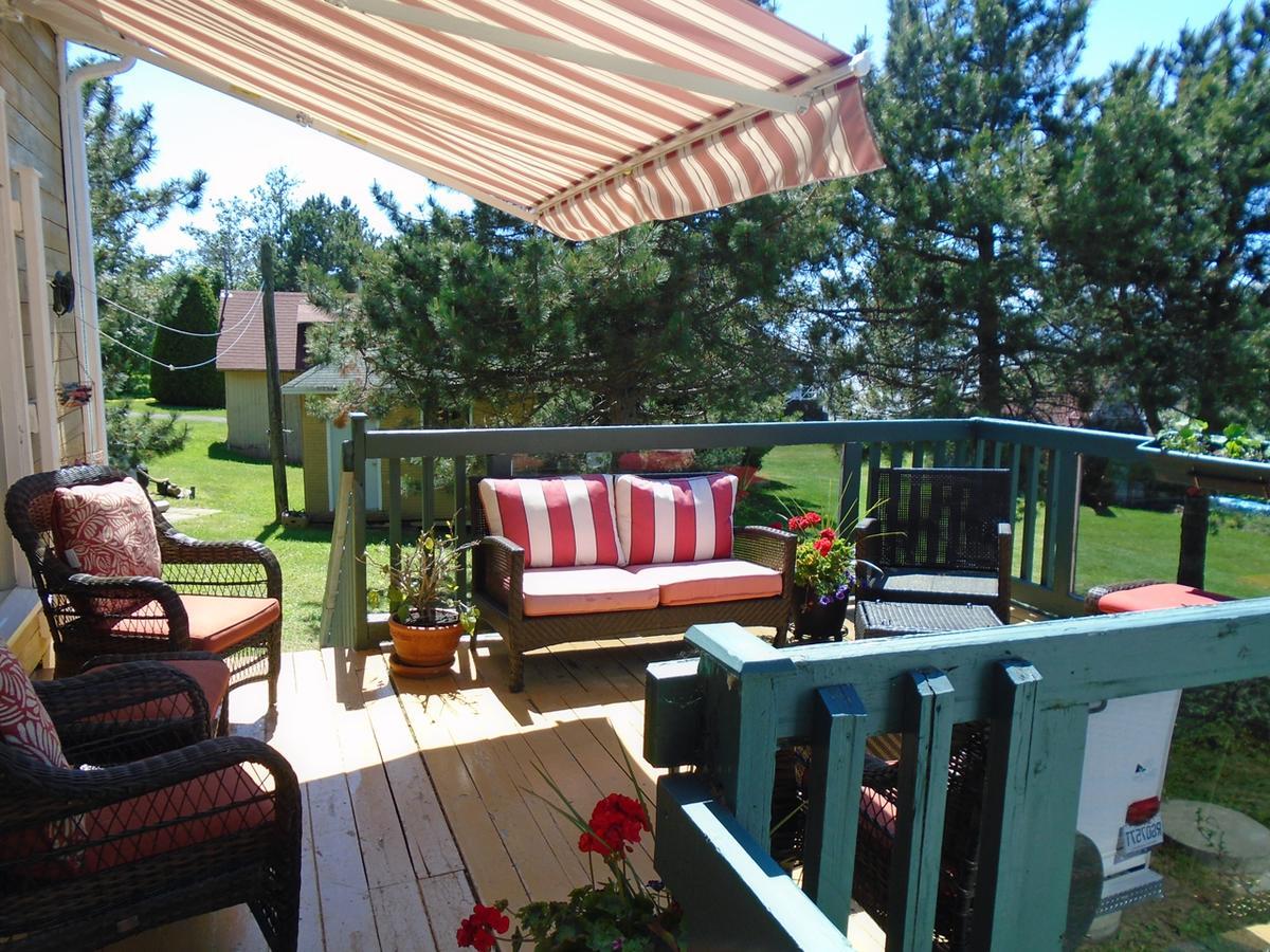 Gite La Halte Du Verger Bed And Breakfast Ривьер-дю-Лу Экстерьер фото