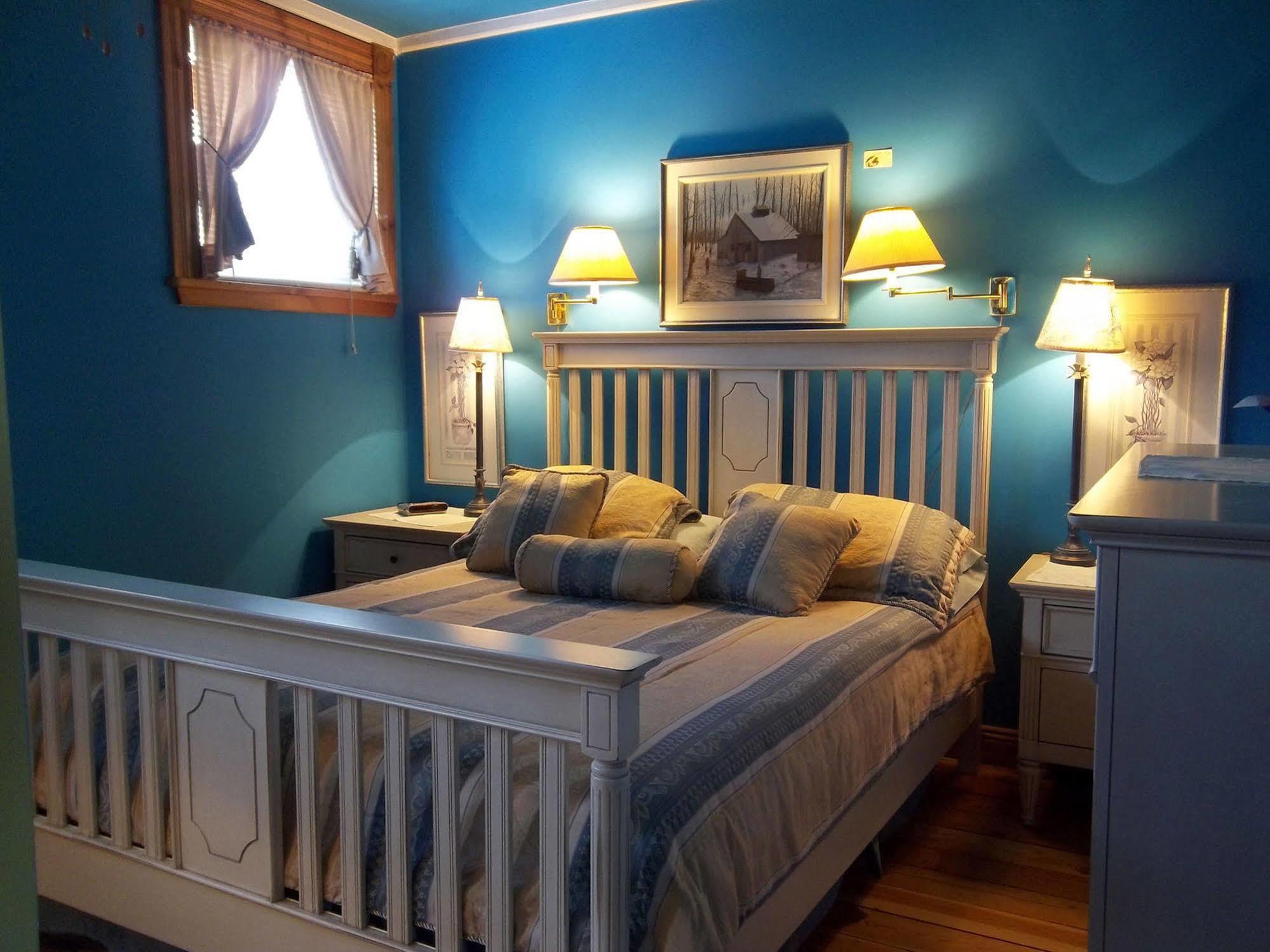 Gite La Halte Du Verger Bed And Breakfast Ривьер-дю-Лу Экстерьер фото